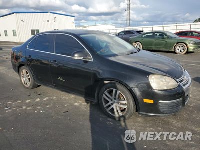 Czwarte zdjęcie samochodu z boku: 2005 VOLKSWAGEN NEW JETTA 2.5L OPTION PACKAGE 1 VIN:3VWSF71K45M601929 - miniatura