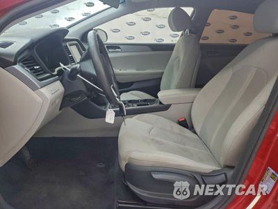 Zdjęcie 7 z 12 samochodu: 2019 HYUNDAI SONATA SE VIN:5NPE24AF3KH799448 - miniatura
