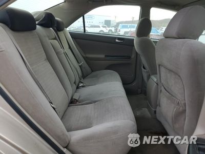Zdjęcie 10 z 13 samochodu: 2005 TOYOTA CAMRY LE VIN:4T1BE32K15U639199 - miniatura