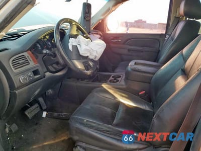 Zdjęcie 7 z 13 samochodu: 2014 GMC YUKON SLT VIN:1GKS1CE05ER191275 - miniatura