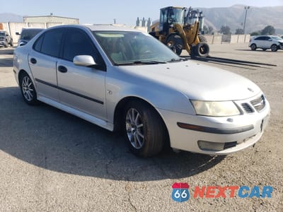 Czwarte zdjęcie samochodu z boku: 2004 SAAB 9-3 LINEAR VIN:YS3FB49S641010265 - miniatura