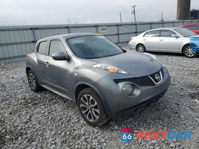 Czwarte zdjęcie samochodu z boku: 2013 NISSAN JUKE S VIN:JN8AF5MR5DT215875 - miniatura