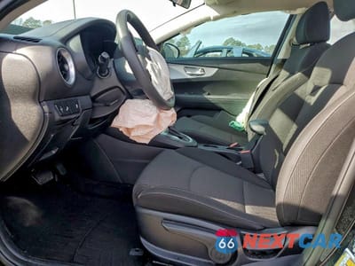 Zdjęcie 7 z 12 samochodu: 2023 KIA FORTE LX VIN:3KPF24AD8PE564591 - miniatura