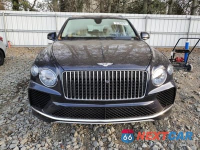 Piąte zdjęcie samochodu w środku: 2023 BENTLEY BENTAYGA VIN:SJAHT2ZV7PC022219 - miniatura