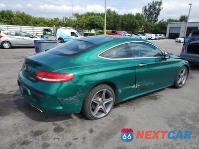 Trzecie zdjęcie samochodu z tyłu: 2017 MERCEDES-BENZ C 300 4MATIC VIN:WDDWJ4KB3HF532743 - miniatura