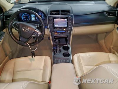 Zdjęcie 8 z 14 samochodu: 2015 TOYOTA CAMRY HYBRID VIN:4T1BD1FK7FU159400 - miniatura