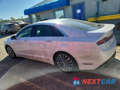 Drugie zdjęcie samochodu z przodu: 2018 LINCOLN MKZ HYBRID PREMIERE VIN:3LN6L5KU9JR615884 - miniatura