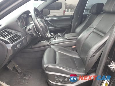 Zdjęcie 7 z 13 samochodu: 2013 BMW X6 M VIN:5YMGZ0C59DLL30078 - miniatura