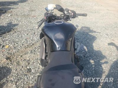 Zdjęcie 6 z 8 samochodu: 2012 KAWASAKI ZX1000 G VIN:JKAZXCG15CA017338 - miniatura