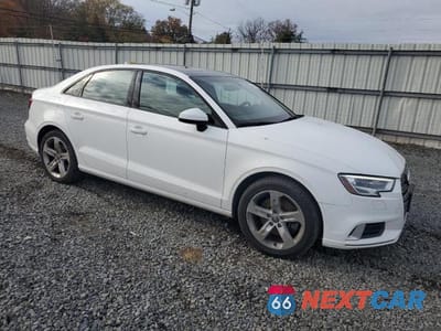 Czwarte zdjęcie samochodu z boku: 2018 AUDI A3 PREMIUM VIN:WAUB8GFF4J1090297 - miniatura