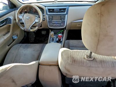 Zdjęcie 8 z 12 samochodu: 2016 NISSAN ALTIMA 2.5 VIN:1N4AL3AP1GN333657 - miniatura