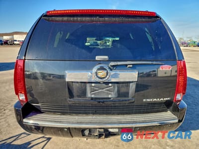 Zdjęcie 6 z 15 samochodu: 2013 CADILLAC ESCALADE VIN:1GYS4AEF7DR141000 - miniatura