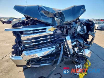 Piąte zdjęcie samochodu w środku: 2026 CHEVROLET SILVERADO K1500 LTZ VIN:1GCUKGED4TZ178400 - miniatura