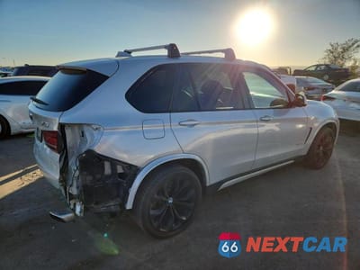 Trzecie zdjęcie samochodu z tyłu: 2018 BMW X5 XDRIVE50I VIN:5UXKR6C58J0U14555 - miniatura