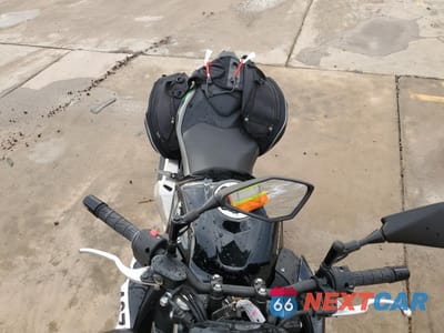 Piąte zdjęcie samochodu w środku: 2025 KAWASAKI ER500 VIN:ML5ERGE15SDA68678 - miniatura