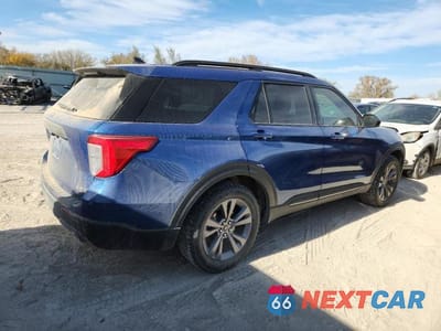 Trzecie zdjęcie samochodu z tyłu: 2022 FORD EXPLORER XLT VIN:1FMSK8DH0NGA90942 - miniatura