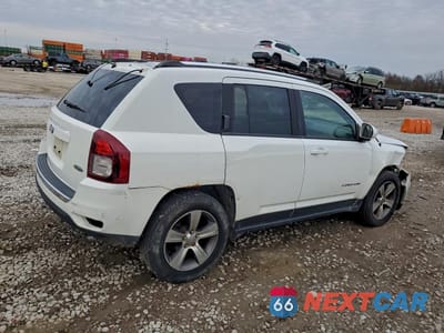 Trzecie zdjęcie samochodu z tyłu: 2017 JEEP COMPASS LATITUDE VIN:1C4NJDEB1HD109687 - miniatura