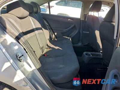 Zdjęcie 10 z 11 samochodu: 2012 VOLKSWAGEN JETTA BASE VIN:3VW2K7AJ8CM473985 - miniatura