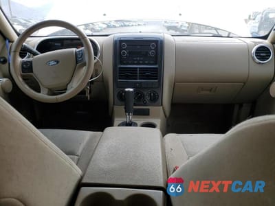 Zdjęcie 8 z 13 samochodu: 2009 FORD EXPLORER XLT VIN:1FMEU63E19UA30341 - miniatura