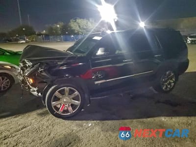2020 CADILLAC ESCALADE LUXURY 1GYS3BKJ2LR112522 - główne zdjęcie licytacji z USA - miniatura
