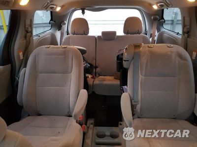 Zdjęcie 10 z 13 samochodu: 2017 TOYOTA SIENNA LE VIN:5TDKZ3DC5HS876138 - miniatura