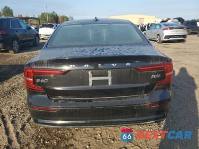 Zdjęcie 6 z 12 samochodu: 2024 VOLVO S60 CORE S60 AWD HYBRID VIN:7JRL12TK6RG323297 - miniatura