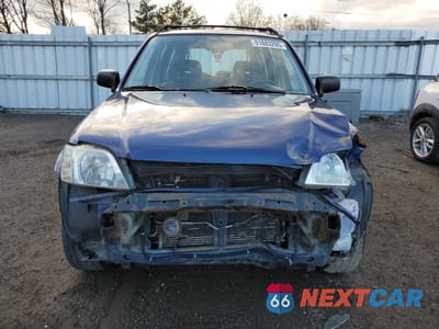 Piąte zdjęcie samochodu w środku: 1999 HONDA CR-V LX VIN:JHLRD1745XC807409 - miniatura