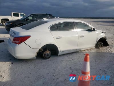 Trzecie zdjęcie samochodu z tyłu: 2015 BUICK LACROSSE VIN:1G4GA5GR9FF241831 - miniatura