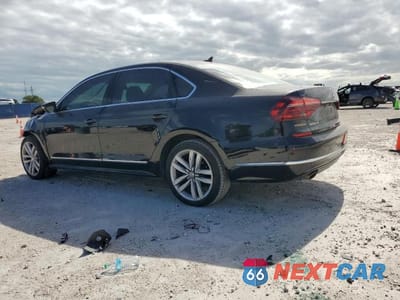 Drugie zdjęcie samochodu z przodu: 2017 VOLKSWAGEN PASSAT SE VIN:1VWGT7A32HC057881 - miniatura
