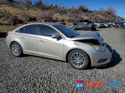 Czwarte zdjęcie samochodu z boku: 2014 CHEVROLET CRUZE ECO VIN:1G1PJ5SB1E7139343 - miniatura