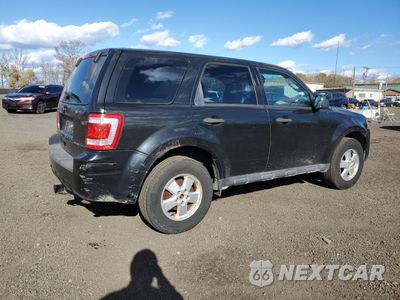 Trzecie zdjęcie samochodu z tyłu: 2011 FORD ESCAPE XLS VIN:1FMCU9C79BKA99466 - miniatura