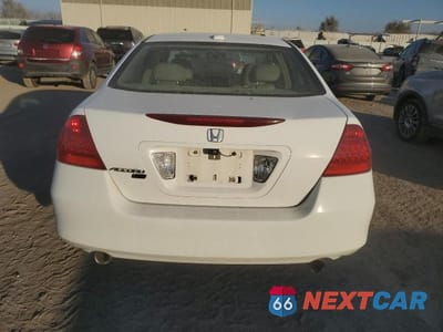 Zdjęcie 6 z 12 samochodu: 2007 HONDA ACCORD EX VIN:1HGCM66527A079782 - miniatura
