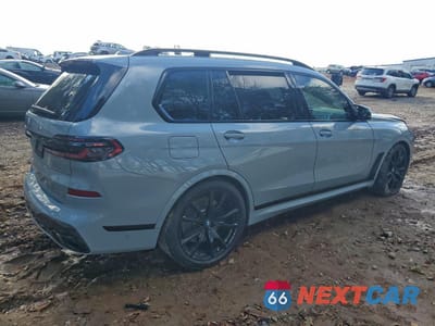 Trzecie zdjęcie samochodu z tyłu: 2024 BMW X7 M60I VIN:5UX33EM09R9T28892 - miniatura