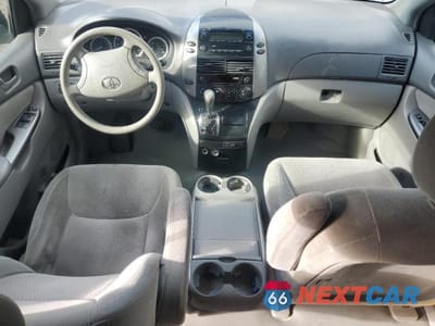 Zdjęcie 8 z 14 samochodu: 2008 TOYOTA SIENNA CE VIN:5TDZK29C78S165532 - miniatura