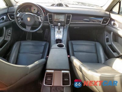 Zdjęcie 8 z 12 samochodu: 2014 PORSCHE PANAMERA S HYBRID VIN:WP0AD2A70EL044747 - miniatura