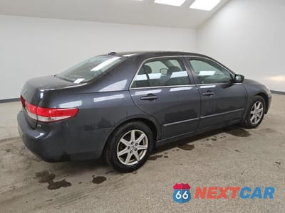 Trzecie zdjęcie samochodu z tyłu: 2004 HONDA ACCORD EX VIN:1HGCM665X4A068573 - miniatura
