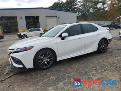 2024 TOYOTA CAMRY SE 4T1T11AK2RU250230 - główne zdjęcie licytacji z USA - miniatura