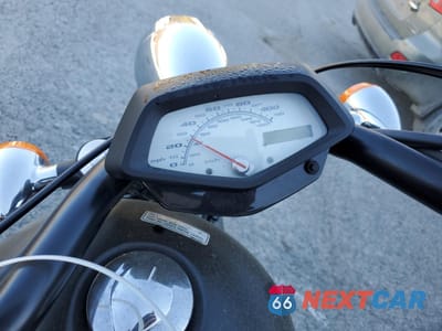 Zdjęcie 7 z 10 samochodu: 2017 HONDA VT1300 CX VIN:JH2SC6120HK200239 - miniatura