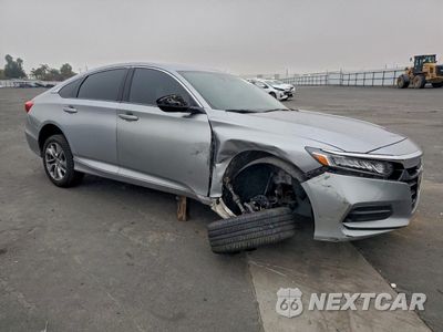 Czwarte zdjęcie samochodu z boku: 2018 HONDA ACCORD LX VIN:1HGCV1F13JA121980 - miniatura