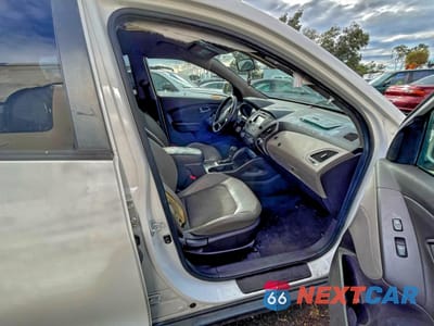 Piąte zdjęcie samochodu w środku: 2015 HYUNDAI TUCSON LIMITED VIN:KM8JU3AG7FU092680 - miniatura