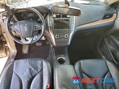 Zdjęcie 8 z 14 samochodu: 2018 LINCOLN MKC SELECT VIN:5LMCJ2C97JUL08298 - miniatura