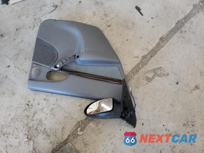 Zdjęcie 12 z 13 samochodu: 2000 FORD FOCUS ZTS VIN:1FAFP3831YW147738 - miniatura