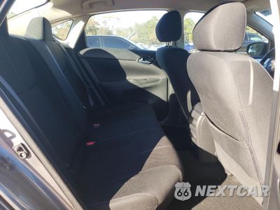 Zdjęcie 10 z 15 samochodu: 2018 NISSAN SENTRA S VIN:3N1AB7AP3JY322872 - miniatura