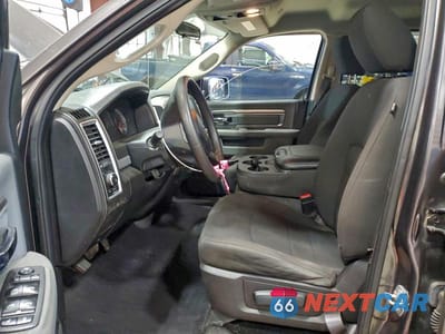 Zdjęcie 7 z 11 samochodu: 2019 RAM 1500 CLASSIC SLT VIN:1C6RR7GG4KS705620 - miniatura