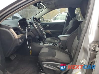 Zdjęcie 7 z 13 samochodu: 2018 JEEP CHEROKEE LATITUDE VIN:1C4PJMCB9JD574767 - miniatura
