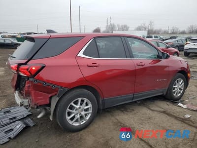 Trzecie zdjęcie samochodu z tyłu: 2024 CHEVROLET EQUINOX LT VIN:3GNAXKEG9RS152793 - miniatura