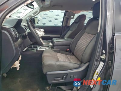 Zdjęcie 7 z 12 samochodu: 2019 TOYOTA TUNDRA SR5 VIN:5TFEY5F18KX255467 - miniatura