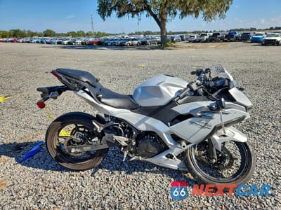 2025 KAWASAKI EX500 H ML5EXGH11SDA39969 - główne zdjęcie licytacji z USA - miniatura