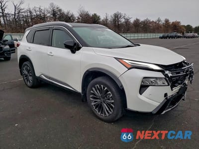 Czwarte zdjęcie samochodu z boku: 2024 NISSAN ROGUE PLATINUM VIN:JN8BT3DD0RW453063 - miniatura