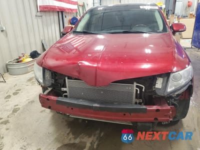 Piąte zdjęcie samochodu w środku: 2013 LINCOLN MKT VIN:2LMHJ5AT5DBL51352 - miniatura